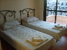 twin bedroom